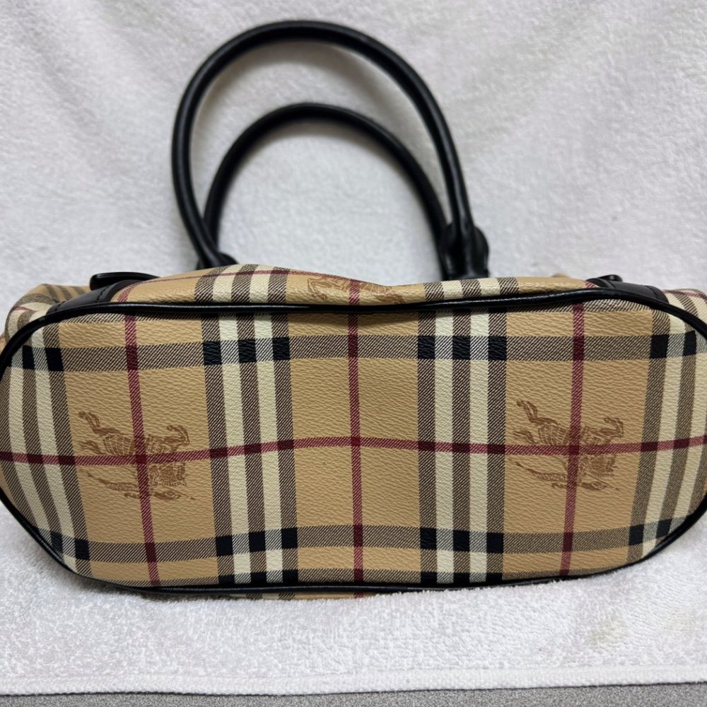Burberry Beige Haymarket Check Coated Canvas bag - Picture 15 of 16